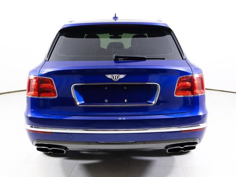 Used 2019 Bentley Bentayga AWD/4WD image 46