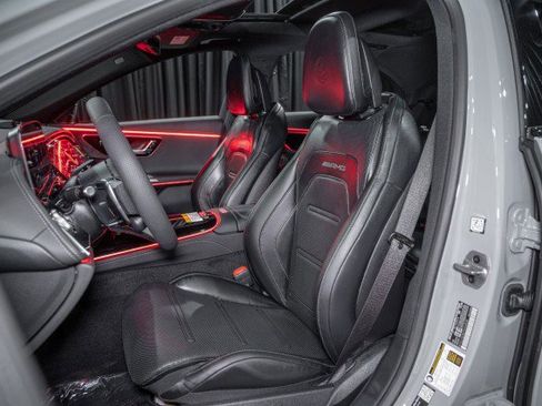New 2026 Mercedes-Benz E 53 AMG e 4MATIC Sedan image 11