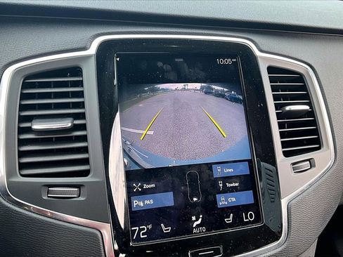 Used 2021 Volvo XC90 T6 Momentum w/ Climate Package image 13