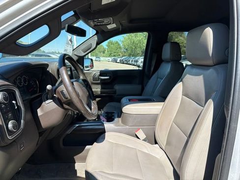Used 2019 Chevrolet Silverado 1500 LT Trail Boss AWD/4WD image 15