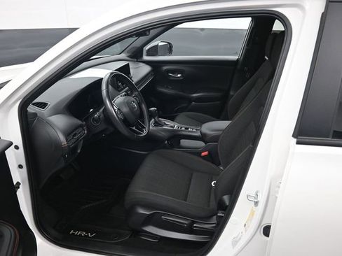 Certified 2024 Honda HR-V Sport image 9