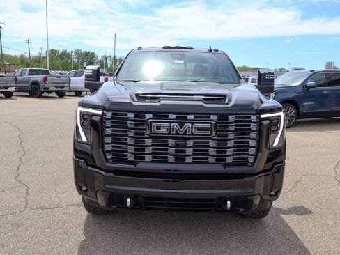 New 2026 GMC Sierra 3500 Denali Ultimate AWD/4WD image 33
