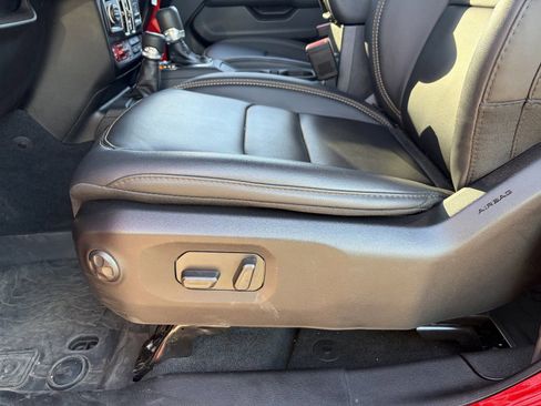 Used 2024 Jeep Wrangler Unlimited Rubicon 392 AWD/4WD image 22