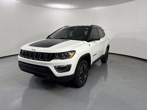 Used 2021 Jeep Compass Trailhawk AWD/4WD image 2