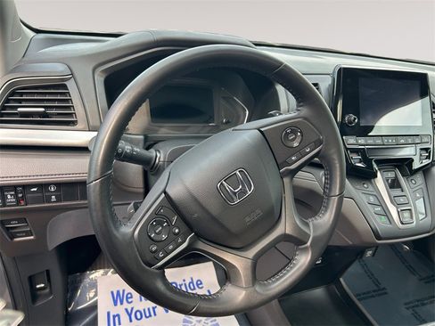 Used 2024 Honda Odyssey EX-L image 12