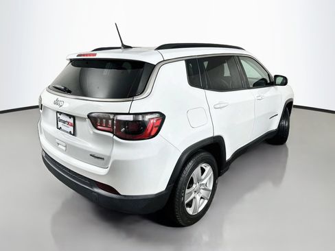 Used 2022 Jeep Compass Latitude w/ Sun and Sound Group FWD image 7