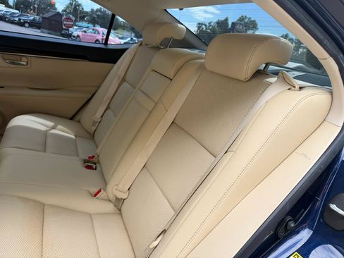 Used 2014 Lexus ES 350 w/ Premium Package FWD image 45
