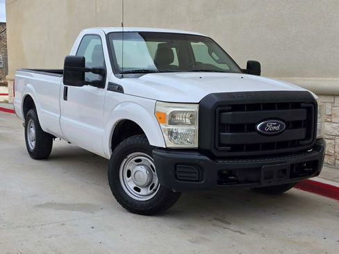 Used 2013 Ford F250 XL image 1