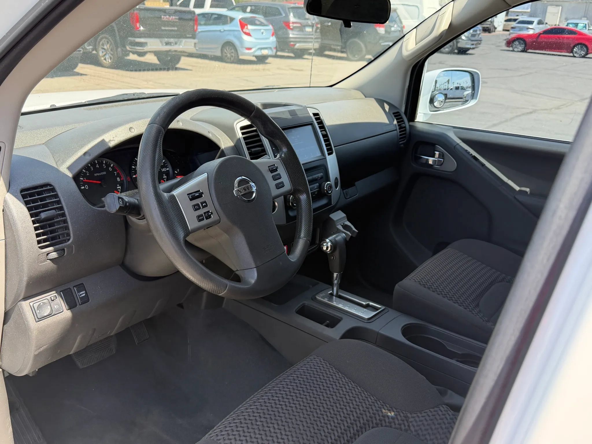 Used 2019 Nissan Frontier SV RWD image 9