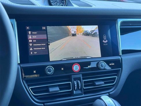 New 2026 Porsche Macan S image 23