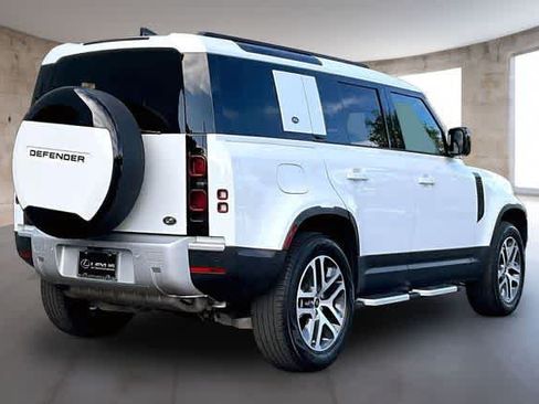 Used 2023 Land Rover Defender 110 SE AWD/4WD image 5
