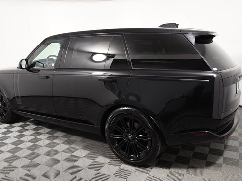 Used 2024 Land Rover Range Rover Long Wheelbase SE AWD/4WD image 3