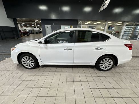 Used 2016 Nissan Sentra SV image 34