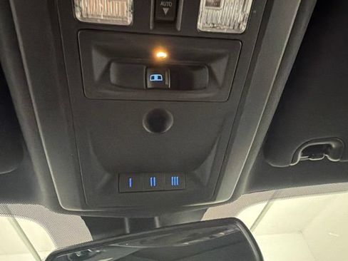 Used 2016 RAM 2500 Limited AWD/4WD image 30