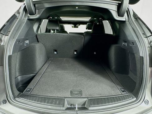 Used 2025 Acura RDX SH-AWD image 32