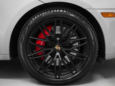 Certified 2023 Porsche Macan GTS AWD/4WD image 17