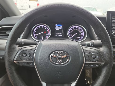 Used 2023 Toyota Camry LE image 10
