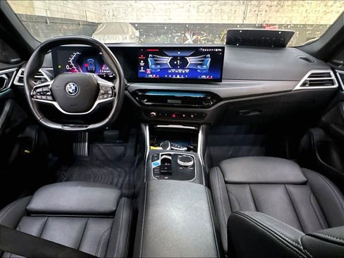Used 2025 BMW i4 eDrive40 w/ M Sport Package RWD image 17