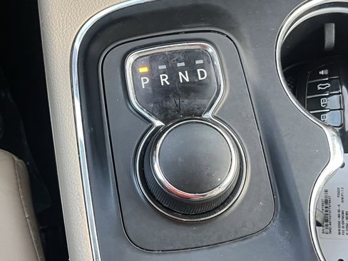 Used 2017 Dodge Durango Citadel w/ Technology Group RWD image 23
