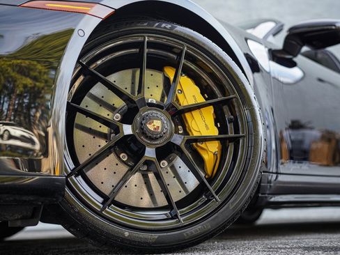 Used 2026 Porsche 911 Targa 4 GTS w/ Premium Package image 19