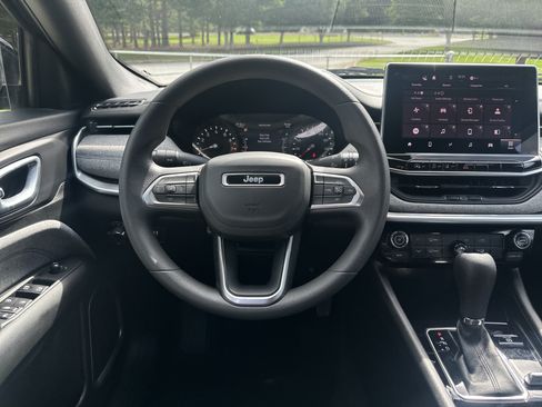 Used 2023 Jeep Compass Sport AWD/4WD image 23