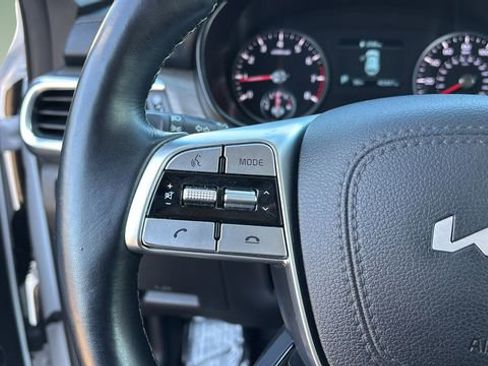 Used 2022 Kia Telluride EX w/ EX Premium Package image 23