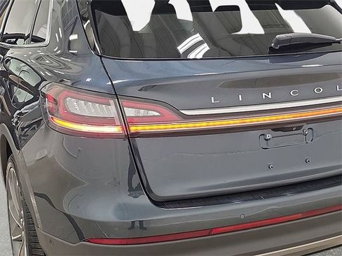 Certified 2023 Lincoln Nautilus Reserve w/ Equipment Group 202A image 31