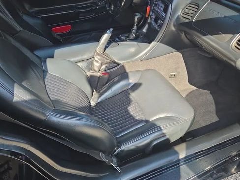 Used 2003 Chevrolet Corvette Z06 w/ Memory Package, 3 Drivers RWD image 9