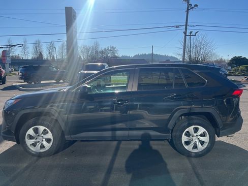 Used 2024 Toyota RAV4 LE image 6