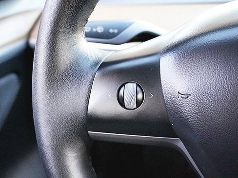 Used 2022 Tesla Model 3 Long Range image 35