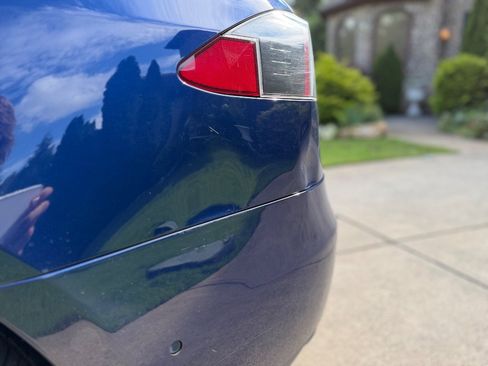 Used 2015 Tesla Model S 70D AWD/4WD image 24