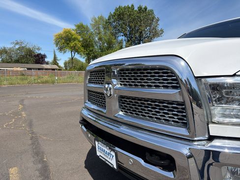 Used 2017 RAM 2500 Laramie AWD/4WD image 5