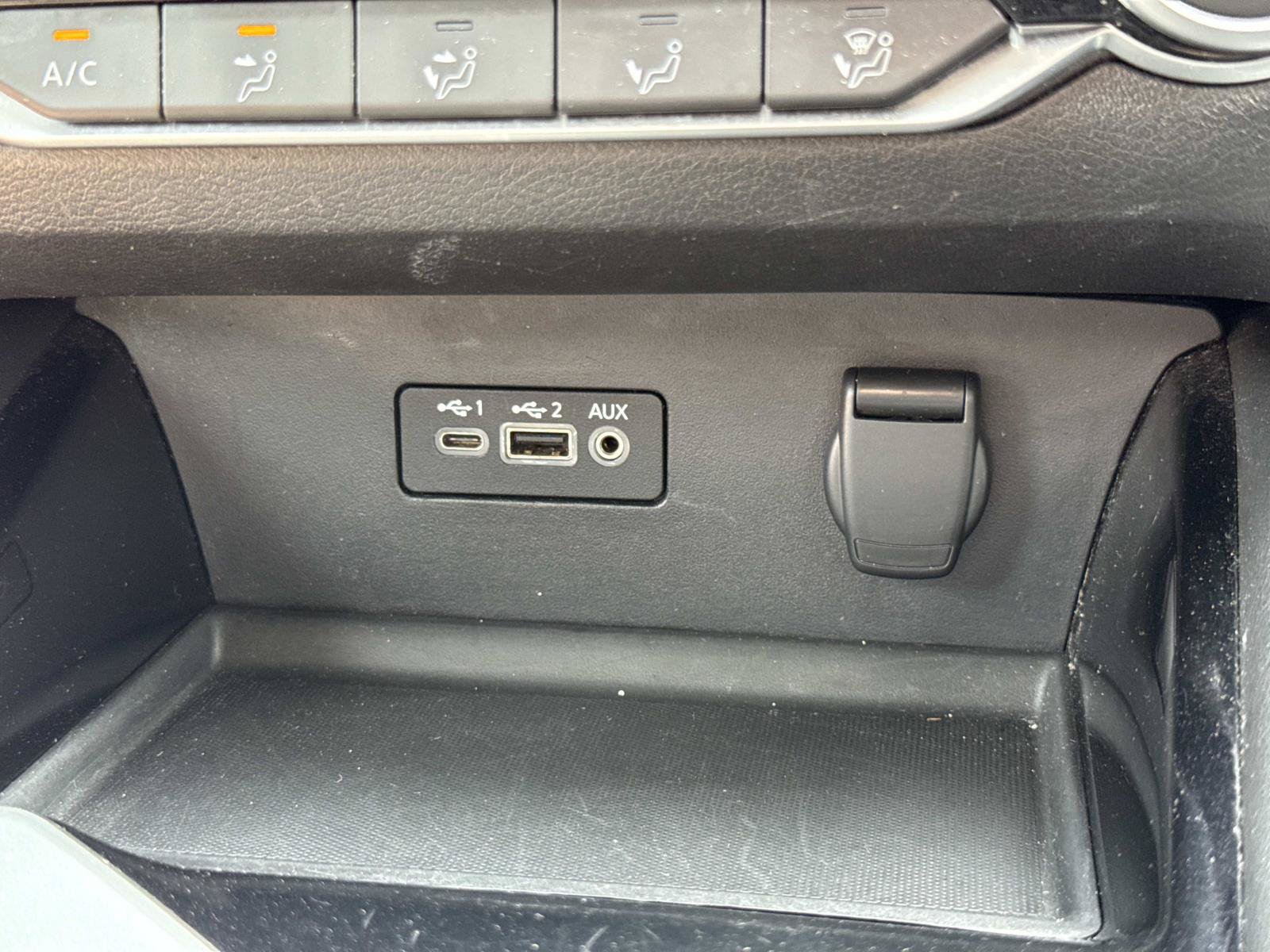 Used 2023 Nissan Altima 2.5 SV AWD/4WD image 12