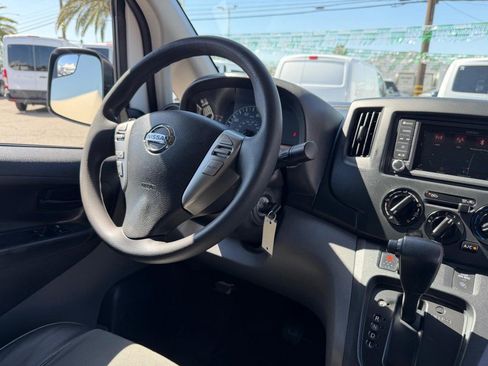 Used 2021 Nissan NV200 S FWD image 29