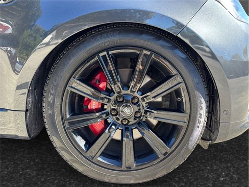 Used 2019 Land Rover Range Rover Sport HST image 13