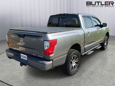 Used 2021 Nissan Titan SV w/ SV Convenience Package AWD/4WD image 6