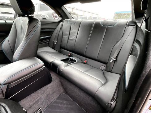 Used 2017 BMW M2 image 21