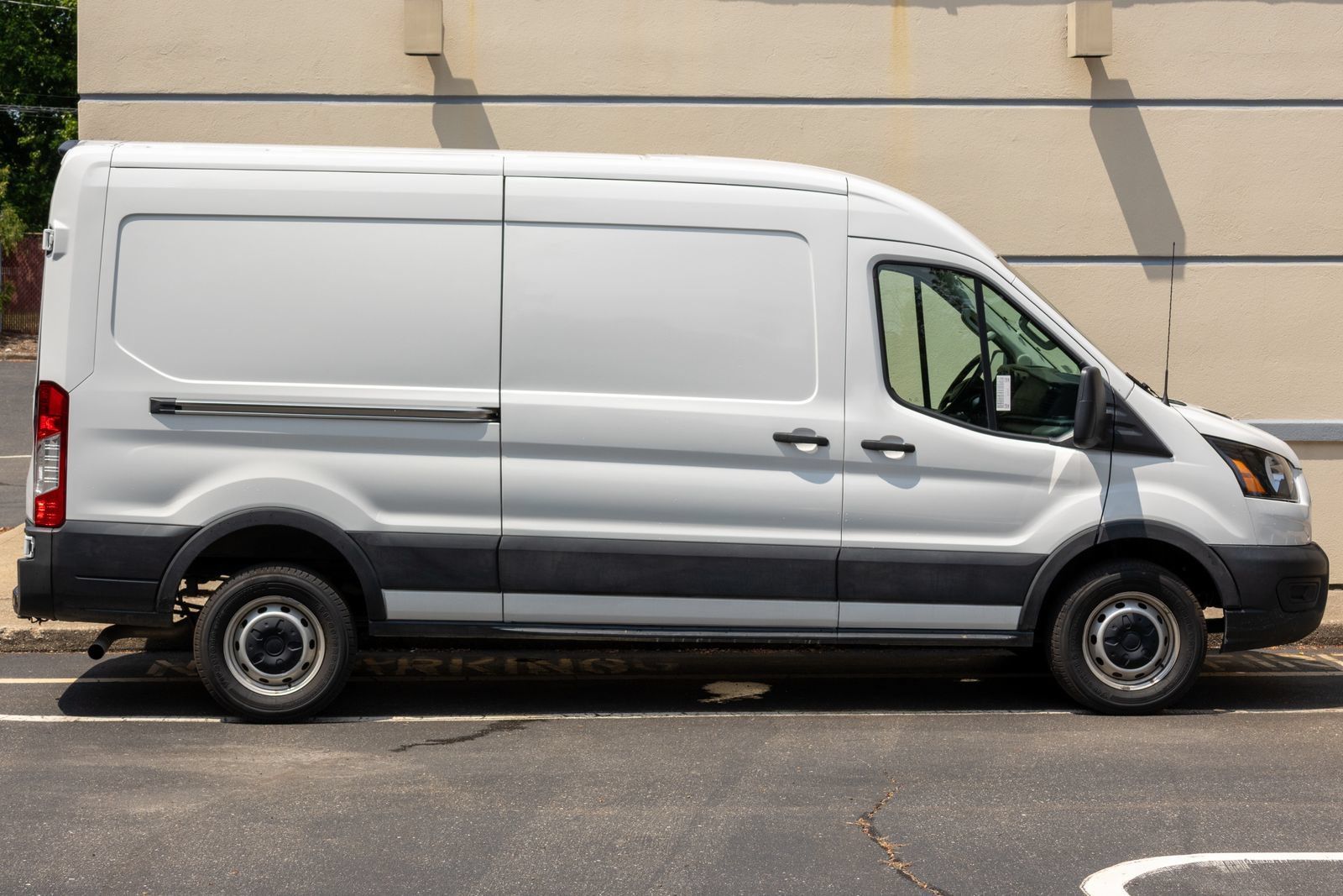 Used 2023 Ford Transit 250 Medium Roof w/ Load Area Protection Package RWD image 12