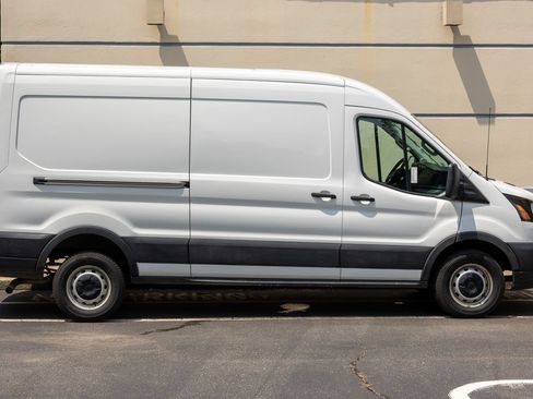 Used 2023 Ford Transit 250 Medium Roof w/ Load Area Protection Package RWD image 12