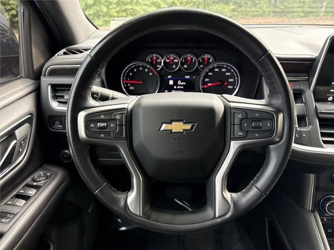 Used 2021 Chevrolet Suburban LT w/ Rear Media and Nav Package image 12