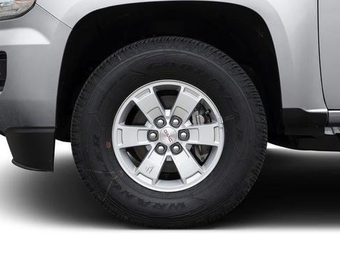 Used 2018 GMC Canyon 4x4 Extended Cab w/ Convenience Package image 12