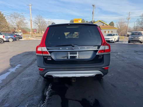 Used 2015 Volvo XC70 T6 w/ Protection Package image 8