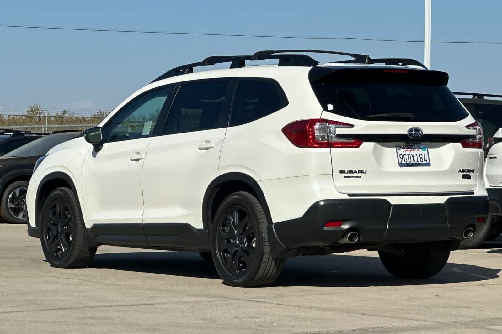 Used 2023 Subaru Ascent Onyx Edition AWD/4WD image 5