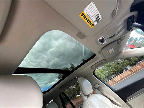 Used 2022 Volvo XC90 T8 Inscription image 25