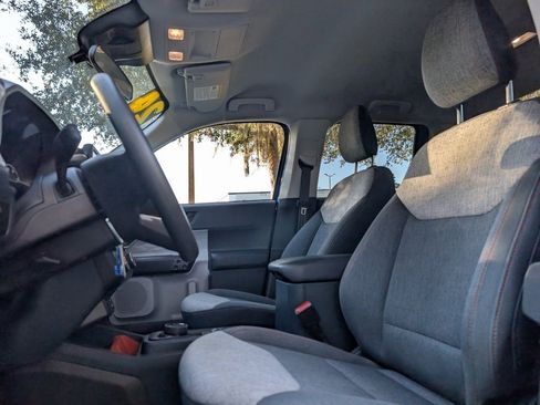 Used 2024 Ford Maverick XLT image 17