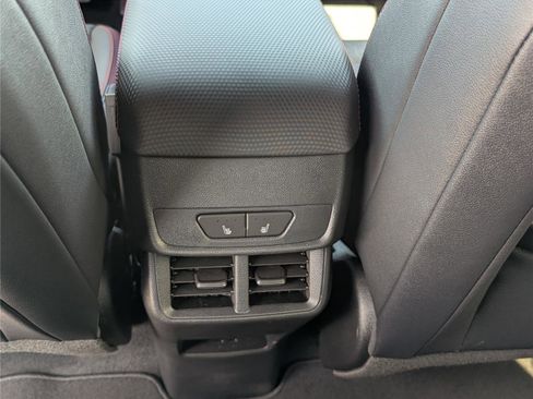 New 2026 Chevrolet Equinox RS w/ Convenience Package III AWD/4WD image 15