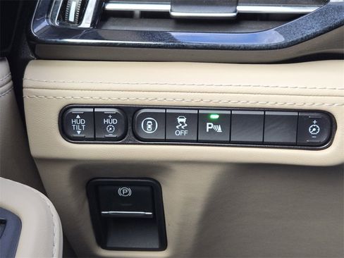 Used 2023 Acura MDX SH-AWD w/ Advance Package image 23