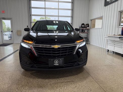 Used 2022 Chevrolet Equinox LS FWD image 8