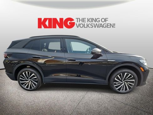 New 2025 Volkswagen ID.4 Pro image 2