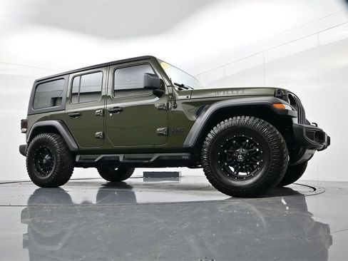 Used 2020 Jeep Wrangler Unlimited Willys image 32